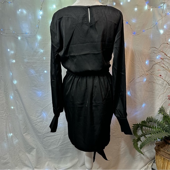NWOT ! Black Dress - Picture 7 of 7